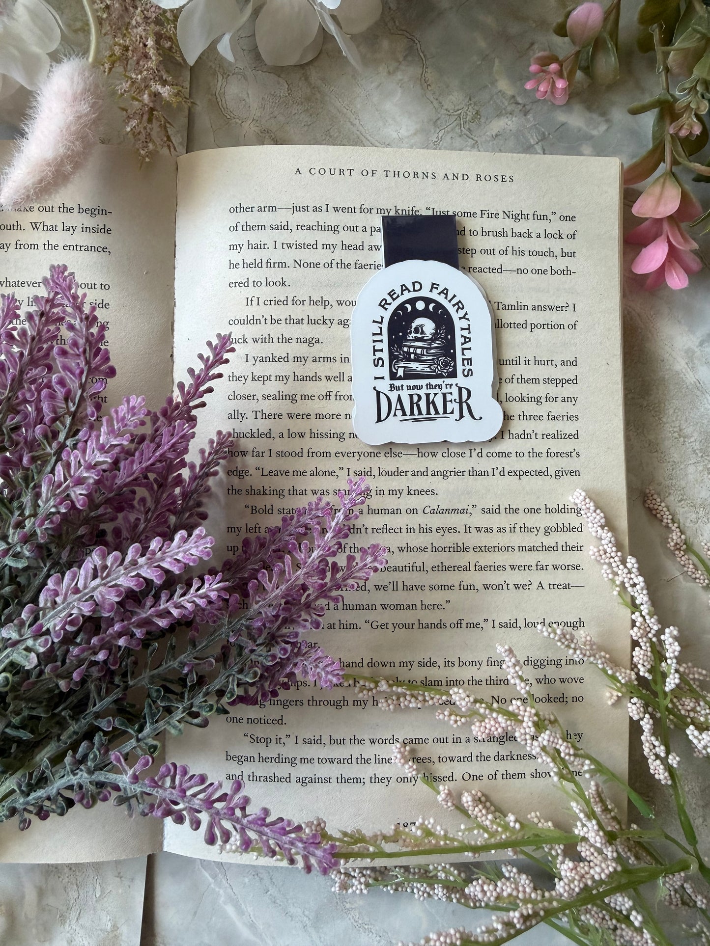 Magnetic Bookmark- Still Read Fairytales